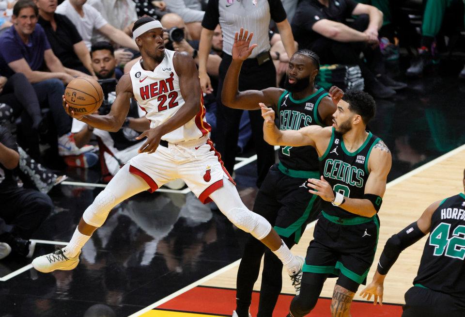 曼城冲刺阶段内部沟通,志在NBA常规赛名次提升,震撼外界,年轻球员得到机会的简单介绍 曼城冲刺阶段内部沟通,志在NBA常规赛名次提升,震撼外界,年轻球员得到机会的简单介绍